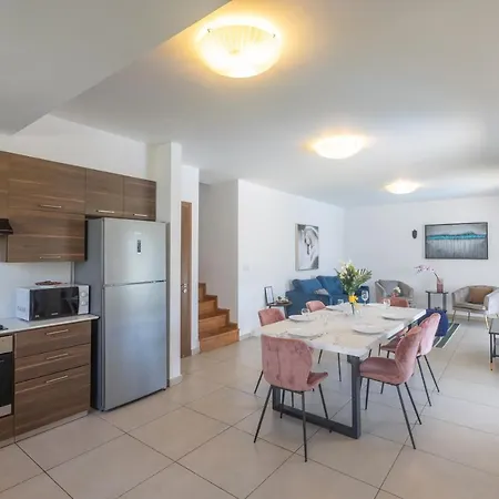 Villa Sea Satin Villas - Fully Renovated