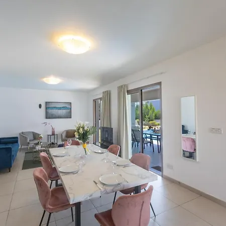 Villa Sea Satin Villas - Fully Renovated *
