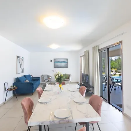 Sea Satin Villas - Fully Renovated